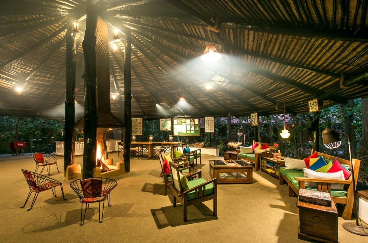Kanha Jungle Lodge Dhanwār Exterior foto